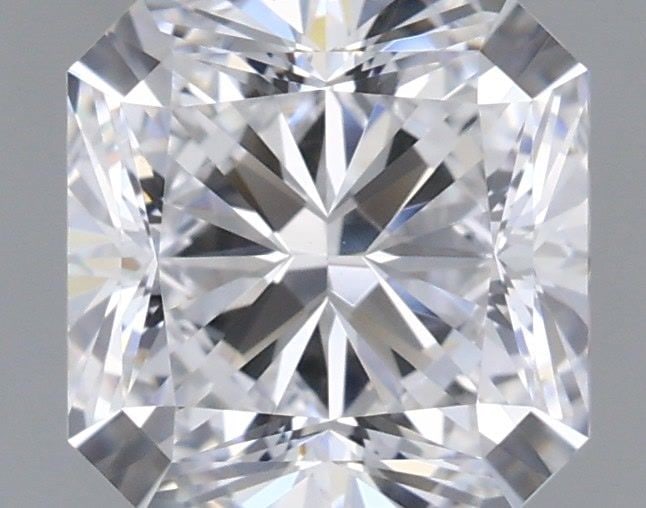 Loose Diamond - SQUARE RADIANT 1.03ct E VVS2: Loose Diamond - SQUARE RADIANT 1.03ct E VVS2 Source: This is a real non-mined Diamond that has been grown in a lab Shape: SQUARE RADIANT Carats: 1.03 Color: E Clarity: VVS2 Certification: IGI Video: