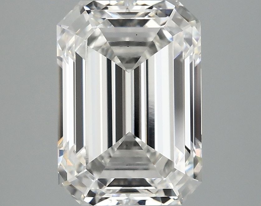 Loose Diamond - EMERALD 3.14ct F VS1: Loose Diamond - EMERALD 3.14ct F VS1 Source: This is a real non-mined Diamond that has been grown in a lab Shape: EMERALD Carats: 3.14 Color: F Clarity: VS1 Certification: IGI Video: