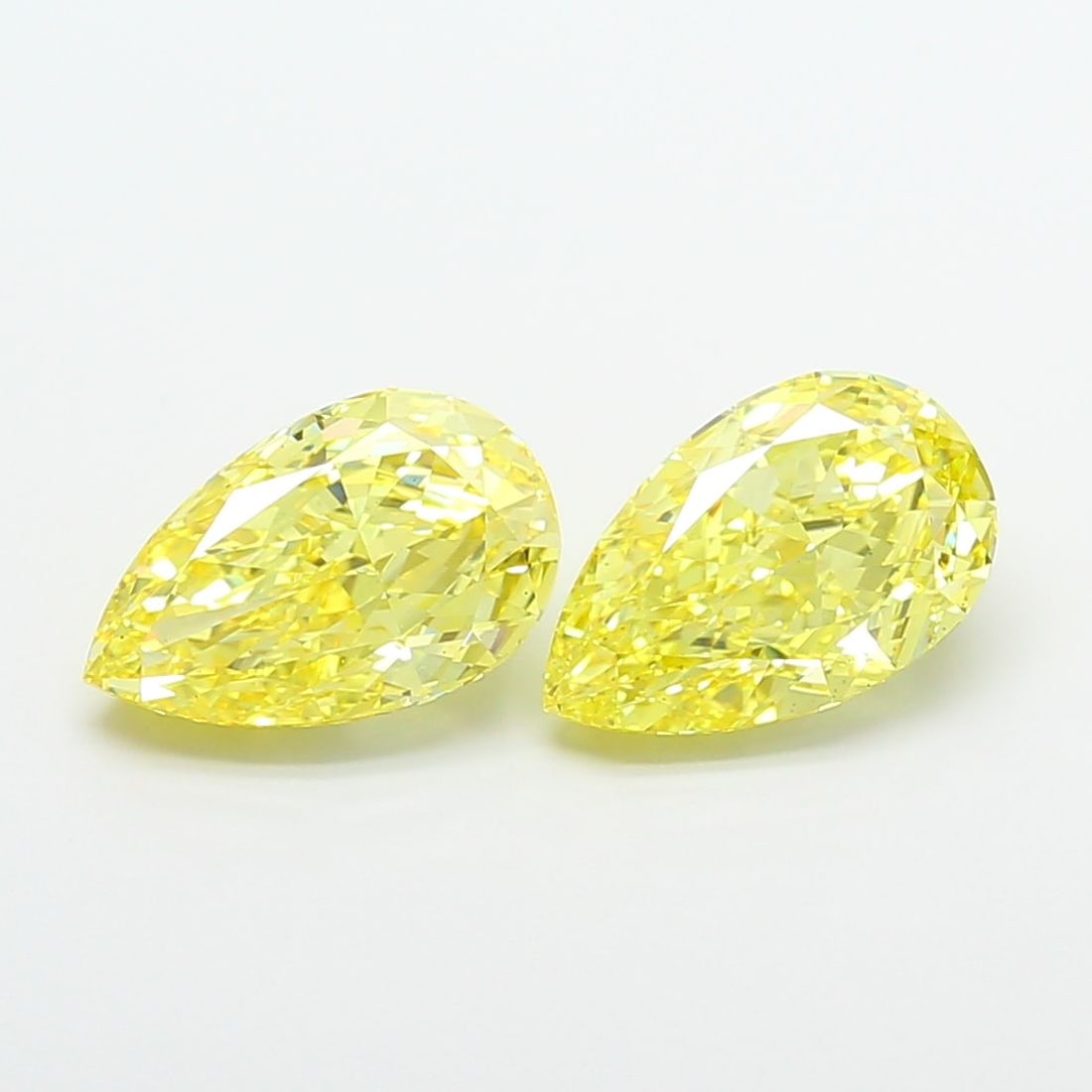 Loose Diamond - PEAR 3.0ct Fancy Intense Yellow VS1: Loose Diamond - PEAR 3.0ct Fancy Intense Yellow VS1 Source: This is a real non-mined Diamond that has been grown in a lab Shape: PEAR Carats: 3.0 Color: Fancy Intense Yellow Certification: IGI Video: