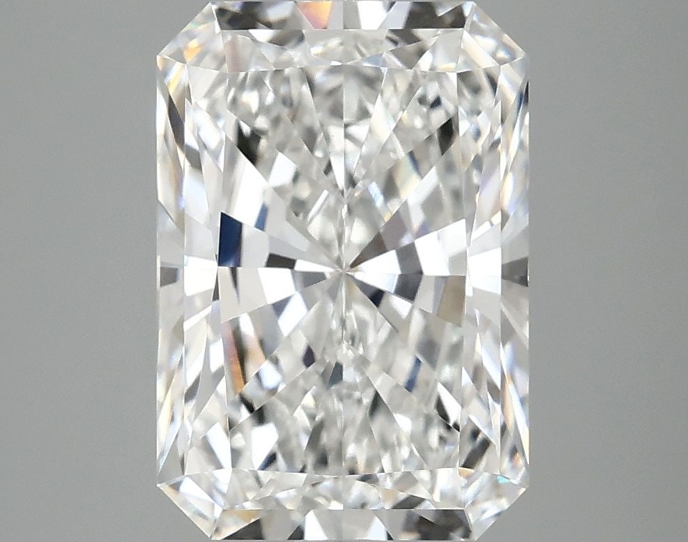 Loose Diamond - RADIANT 4.08ct E VVS2: Loose Diamond - RADIANT 4.08ct E VVS2 Source: This is a real non-mined Diamond that has been grown in a lab Shape: RADIANT Carats: 4.08 Color: E Clarity: VVS2 Certification: IGI Video: