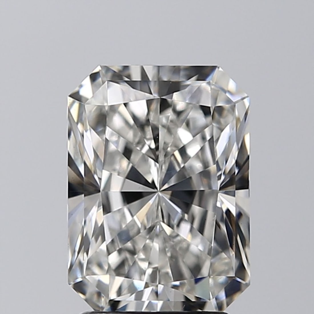 Loose Diamond - RADIANT 2.51ct G VS1: Loose Diamond - RADIANT 2.51ct G VS1 Source: This is a real non-mined Diamond that has been grown in a lab Shape: RADIANT Carats: 2.51 Color: G Clarity: VS1 Certification: GIA Video: