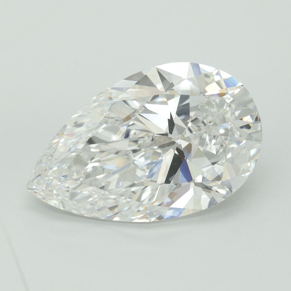 Loose Diamond - PEAR 10.76ct E VVS2: Loose Diamond - PEAR 10.76ct E VVS2 Source: This is a real non-mined Diamond that has been grown in a lab Shape: PEAR Carats: 10.76 Color: E Clarity: VVS2 Certification: IGI Video: