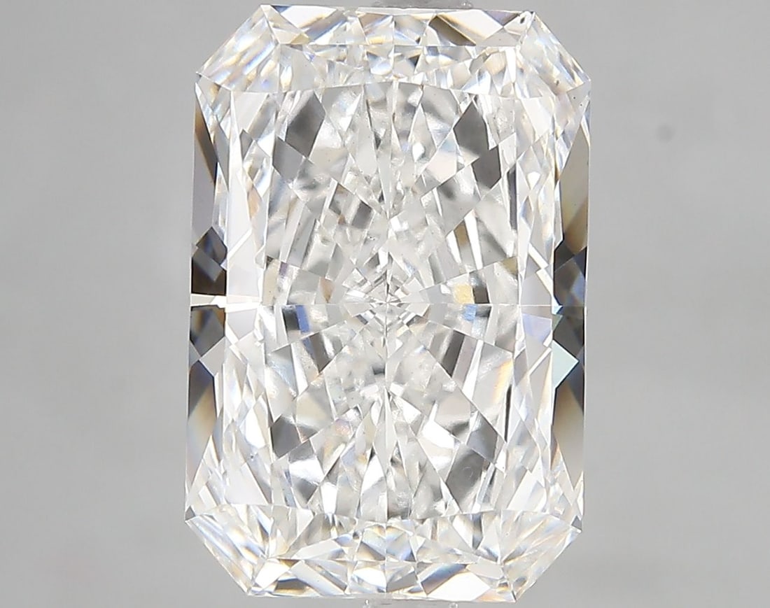 Loose Diamond - RADIANT 7.02ct F VS2: Loose Diamond - RADIANT 7.02ct F VS2 Source: This is a real non-mined Diamond that has been grown in a lab Shape: RADIANT Carats: 7.02 Color: F Clarity: VS2 Certification: IGI Video: