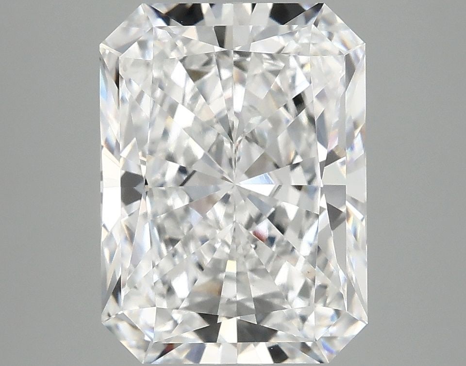 Loose Diamond - RADIANT 4.11ct D VVS2: Loose Diamond - RADIANT 4.11ct D VVS2 Source: This is a real non-mined Diamond that has been grown in a lab Shape: RADIANT Carats: 4.11 Color: D Clarity: VVS2 Certification: IGI Video: