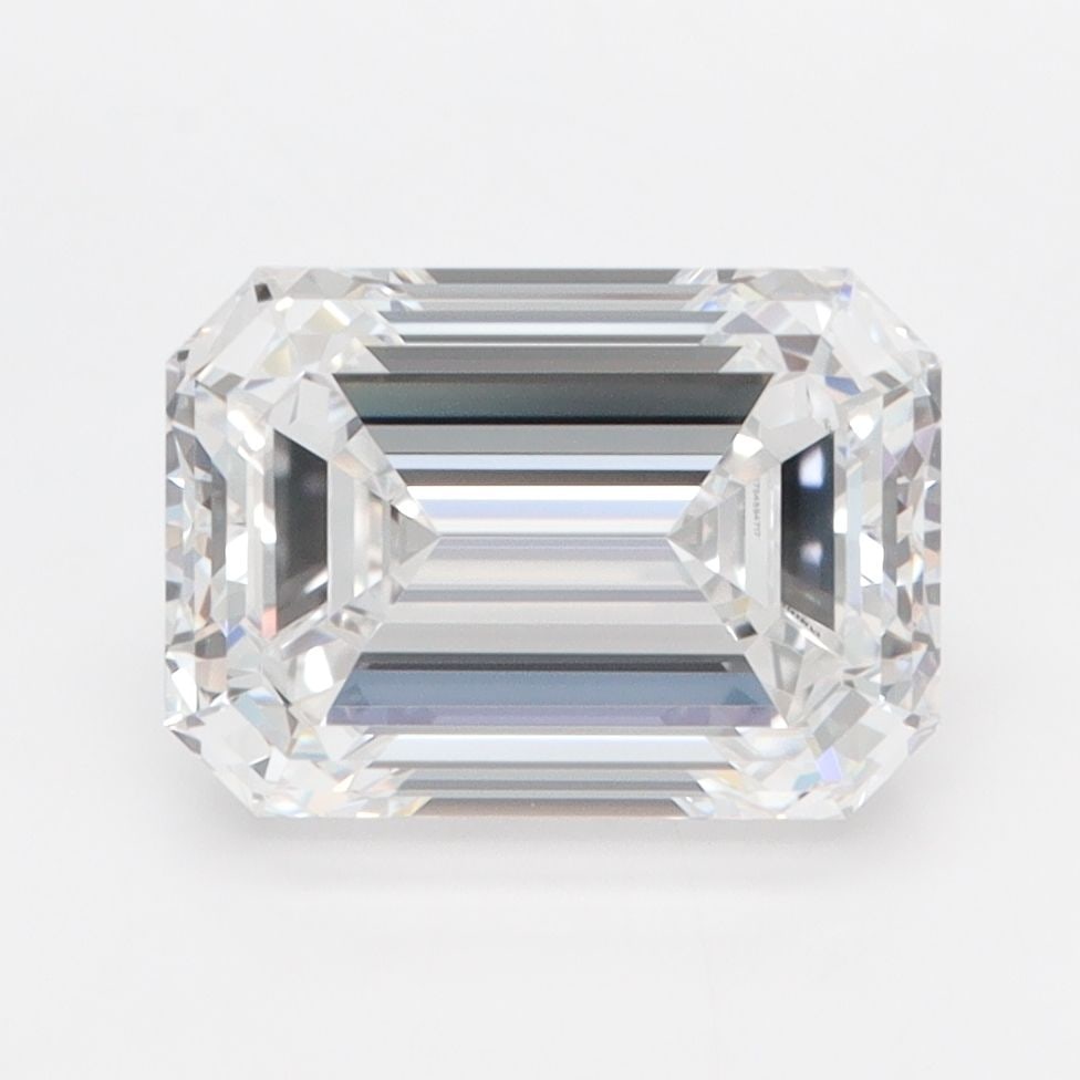 Loose Diamond - EMERALD 3.04ct D FL: Loose Diamond - EMERALD 3.04ct D FL Source: This is a real non-mined Diamond that has been grown in a lab Shape: EMERALD Carats: 3.04 Color: D Clarity: FL Certification: IGI Additional images availabl