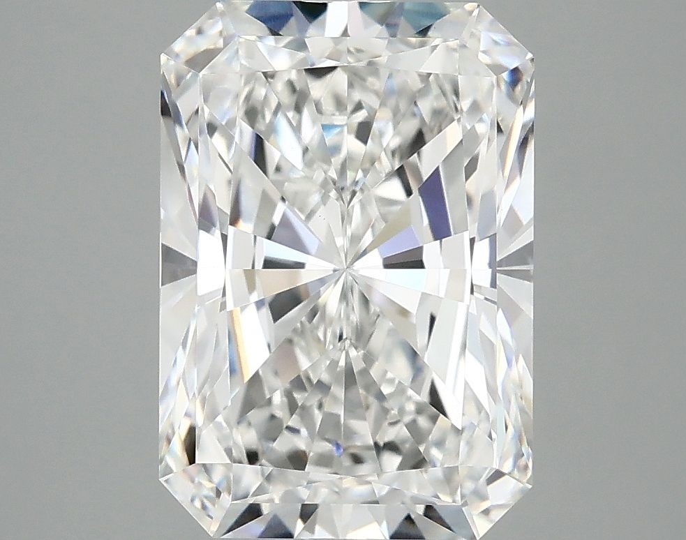 Loose Diamond - RADIANT 4.01ct E VVS2: Loose Diamond - RADIANT 4.01ct E VVS2 Source: This is a real non-mined Diamond that has been grown in a lab Shape: RADIANT Carats: 4.01 Color: E Clarity: VVS2 Certification: IGI Video: