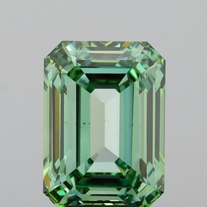 Loose Diamond - EMERALD 5.21ct Fancy Vivid Green VS1: Loose Diamond - EMERALD 5.21ct Fancy Vivid Green VS1 Source: This is a real non-mined Diamond that has been grown in a lab Shape: EMERALD Carats: 5.21 Color: Fancy Vivid Green Certification: IGI Video