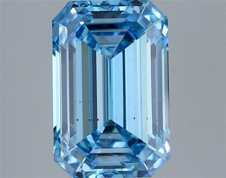 Loose Diamond - EMERALD 4.05ct Fancy Vivid Blue VS2: Loose Diamond - EMERALD 4.05ct Fancy Vivid Blue VS2 Source: This is a real non-mined Diamond that has been grown in a lab Shape: EMERALD Carats: 4.05 Color: Fancy Vivid Blue Certification: IGI Video: