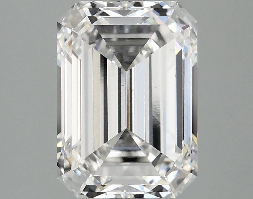 Loose Diamond - EMERALD 3.1ct E VS1: Loose Diamond - EMERALD 3.1ct E VS1 Source: This is a real non-mined Diamond that has been grown in a lab Shape: EMERALD Carats: 3.1 Color: E Clarity: VS1 Certification: IGI Video: