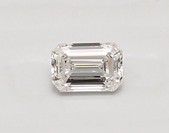 Loose Diamond - EMERALD 0.35ct E VVS1: Loose Diamond - EMERALD 0.35ct E VVS1 Source: This is a real non-mined Diamond that has been grown in a lab Shape: EMERALD Carats: 0.35 Color: E Clarity: VVS1 Certification: IGI Video: