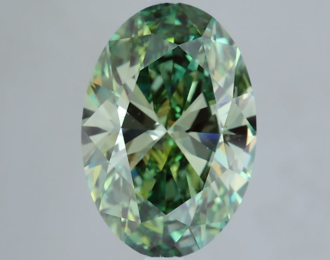 Loose Diamond - OVAL 5.01ct Fancy Vivid Green VS1: Loose Diamond - OVAL 5.01ct Fancy Vivid Green VS1 Source: This is a real non-mined Diamond that has been grown in a lab Shape: OVAL Carats: 5.01 Color: Fancy Vivid Green Certification: IGI Video: