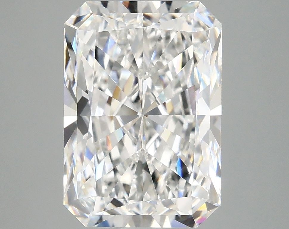 Loose Diamond - RADIANT 4.05ct E VVS2: Loose Diamond - RADIANT 4.05ct E VVS2 Source: This is a real non-mined Diamond that has been grown in a lab Shape: RADIANT Carats: 4.05 Color: E Clarity: VVS2 Certification: IGI Video: Video Link