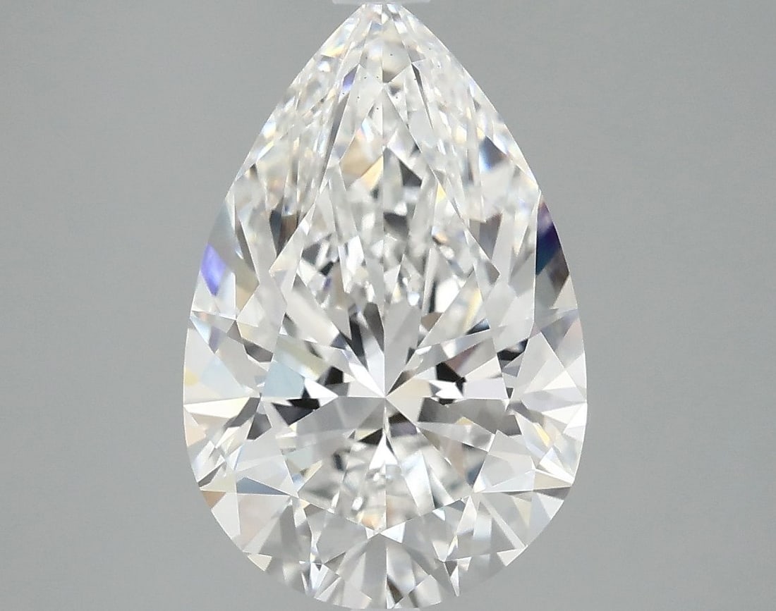 Loose Diamond - PEAR 4.07ct E VS1: Loose Diamond - PEAR 4.07ct E VS1 Source: This is a real non-mined Diamond that has been grown in a lab Shape: PEAR Carats: 4.07 Color: E Clarity: VS1 Certification: IGI Video: