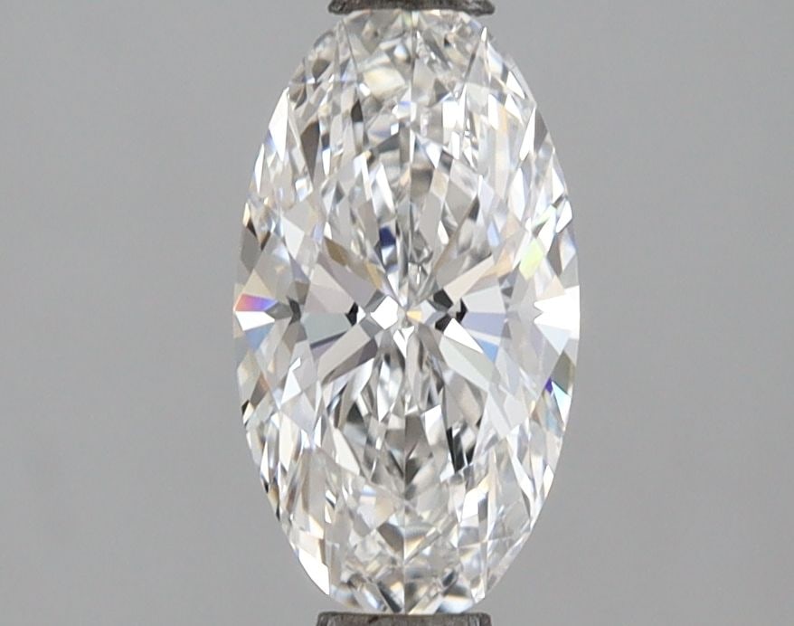 Loose Diamond - OVAL 1.05ct E VVS2: Loose Diamond - OVAL 1.05ct E VVS2 Source: This is a real non-mined Diamond that has been grown in a lab Shape: OVAL Carats: 1.05 Color: E Clarity: VVS2 Certification: IGI Additional images available 