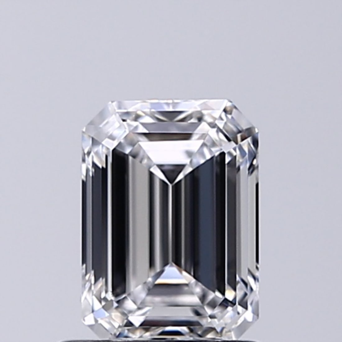 Loose Diamond - EMERALD 1.01ct D VS1: Loose Diamond - EMERALD 1.01ct D VS1 Source: This is a real non-mined Diamond that has been grown in a lab Shape: EMERALD Carats: 1.01 Color: D Clarity: VS1 Certification: IGI Video: Video Link