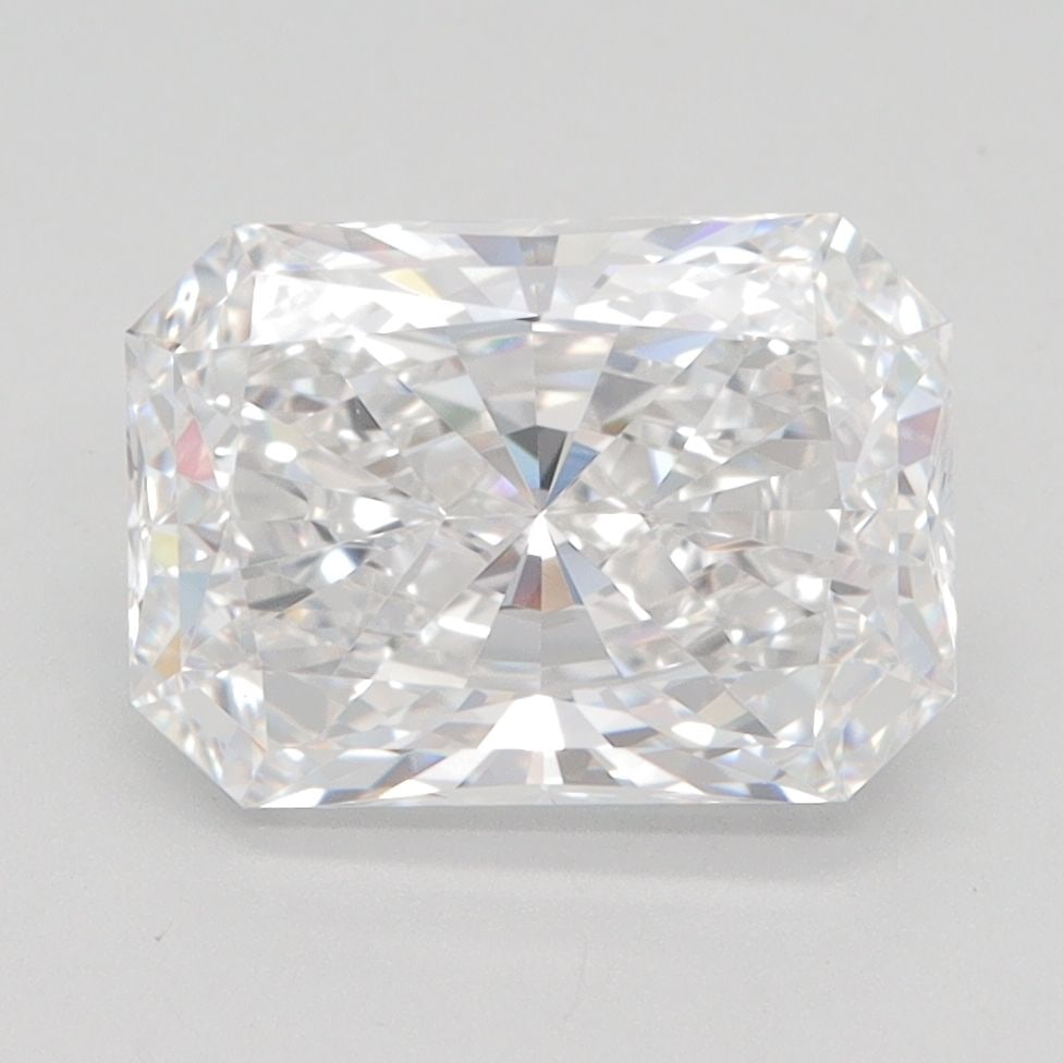 Loose Diamond - RADIANT 2.77ct D IF: Loose Diamond - RADIANT 2.77ct D IF Source: This is a real non-mined Diamond that has been grown in a lab Shape: RADIANT Carats: 2.77 Color: D Clarity: IF Certification: IGI Video: Video Link