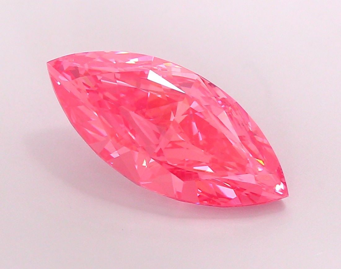 Loose Diamond - MARQUISE 5.1ct Fancy Vivid Pink VVS2: Loose Diamond - MARQUISE 5.1ct Fancy Vivid Pink VVS2 Source: This is a real non-mined Diamond that has been grown in a lab Shape: MARQUISE Carats: 5.1 Color: Fancy Vivid Pink Certification: IGI Video: