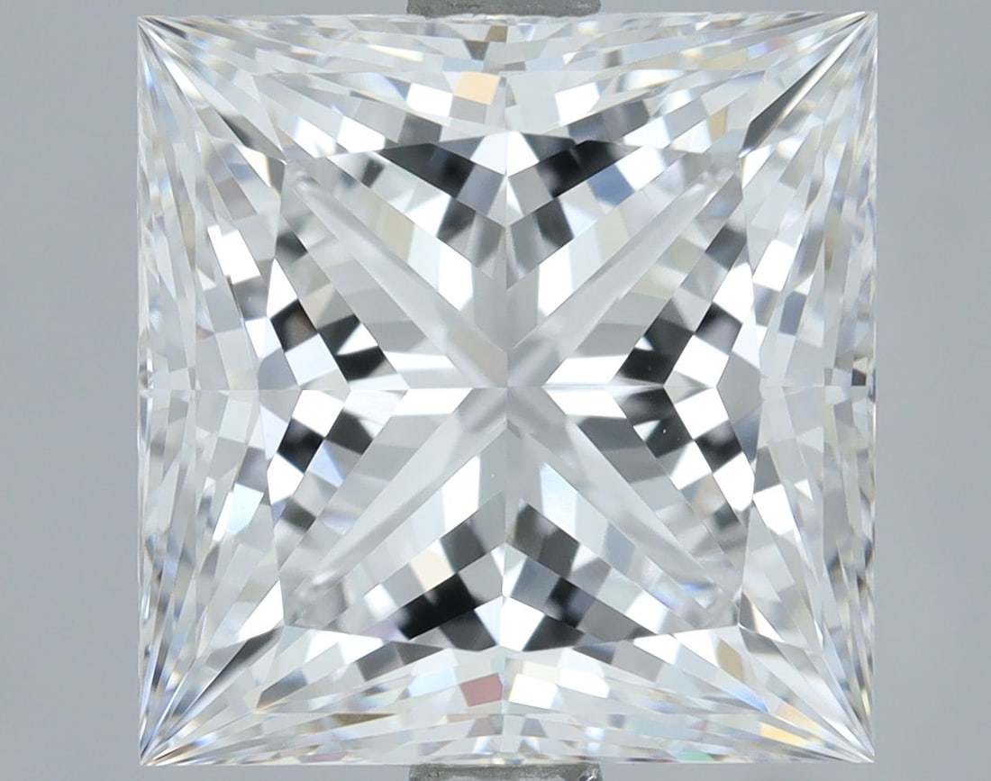Loose Diamond - PRINCESS 3.28ct D VVS2: Loose Diamond - PRINCESS 3.28ct D VVS2 Source: This is a real non-mined Diamond that has been grown in a lab Shape: PRINCESS Carats: 3.28 Color: D Clarity: VVS2 Certification: IGI Video: Video Link