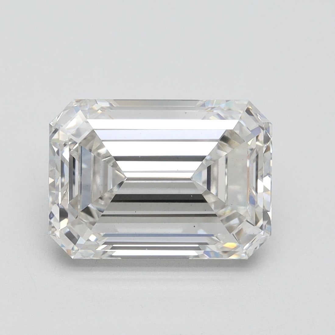Loose Diamond - EMERALD 4.05ct G VS2: Loose Diamond - EMERALD 4.05ct G VS2 Source: This is a real non-mined Diamond that has been grown in a lab Shape: EMERALD Carats: 4.05 Color: G Clarity: VS2 Certification: IGI Video: