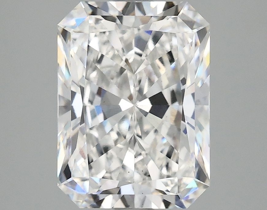 Loose Diamond - RADIANT 3.04ct E VS2: Loose Diamond - RADIANT 3.04ct E VS2 Source: This is a real non-mined Diamond that has been grown in a lab Shape: RADIANT Carats: 3.04 Color: E Clarity: VS2 Certification: IGI Video: