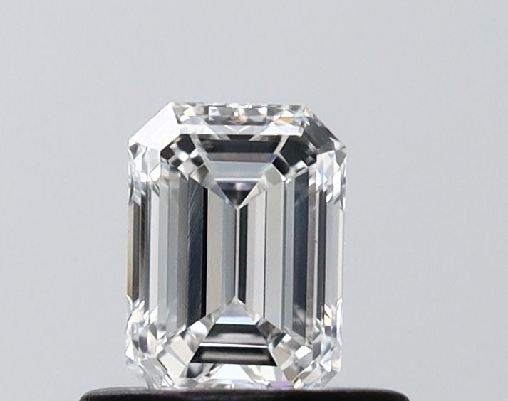 Loose Diamond - EMERALD 0.53ct E VVS2: Loose Diamond - EMERALD 0.53ct E VVS2 Source: This is a real non-mined Diamond that has been grown in a lab Shape: EMERALD Carats: 0.53 Color: E Clarity: VVS2 Certification: IGI Video: