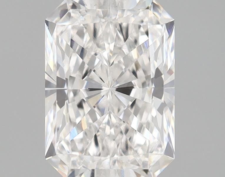 Loose Diamond - RADIANT 0.93ct E VS2: Loose Diamond - RADIANT 0.93ct E VS2 Source: This is a real non-mined Diamond that has been grown in a lab Shape: RADIANT Carats: 0.93 Color: E Clarity: VS2 Certification: IGI Video: