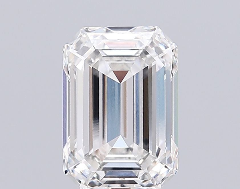 Loose Diamond - EMERALD 5.58ct F IF: Loose Diamond - EMERALD 5.58ct F IF Source: This is a real non-mined Diamond that has been grown in a lab Shape: EMERALD Carats: 5.58 Color: F Clarity: IF Certification: IGI Video: