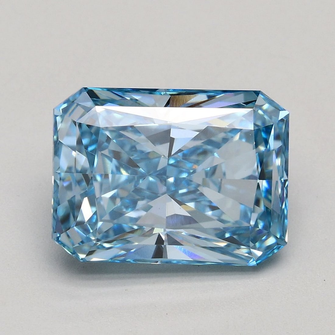 Loose Diamond - RADIANT 3.04ct Fancy Intense Blue VS1: Loose Diamond - RADIANT 3.04ct Fancy Intense Blue VS1 Source: This is a real non-mined Diamond that has been grown in a lab Shape: RADIANT Carats: 3.04 Color: Fancy Intense Blue Certification: IGI Vid