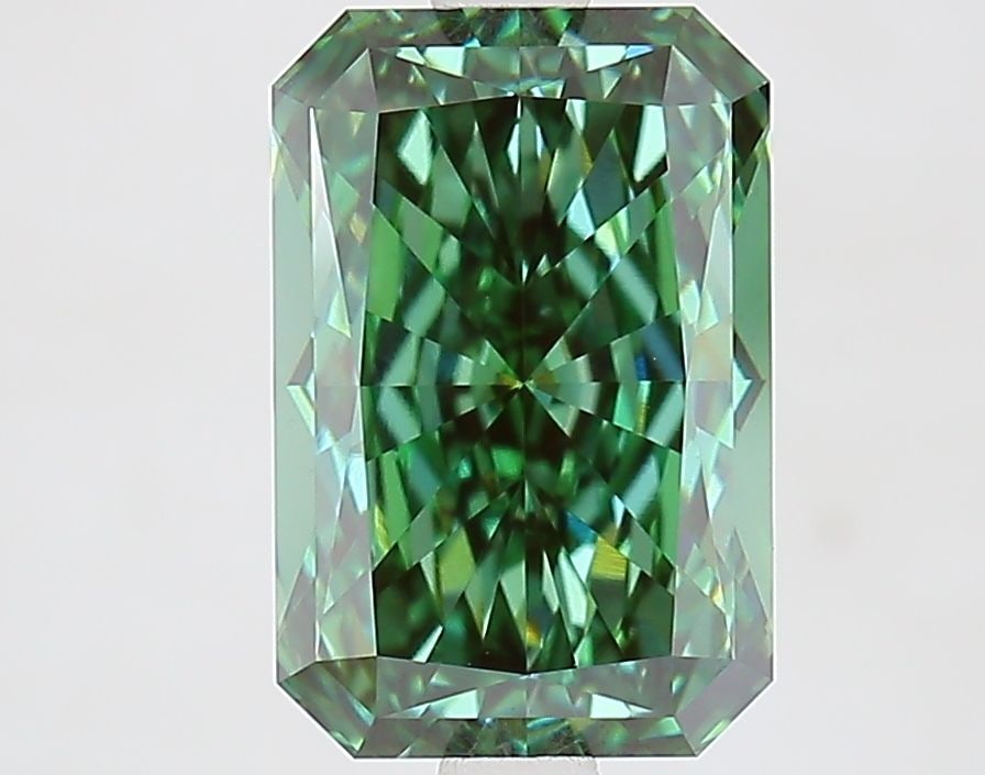 Loose Diamond - RADIANT 2.83ct Fancy Vivid Green VVS2: Loose Diamond - RADIANT 2.83ct Fancy Vivid Green VVS2 Source: This is a real non-mined Diamond that has been grown in a lab Shape: RADIANT Carats: 2.83 Color: Fancy Vivid Green Certification: IGI Vide