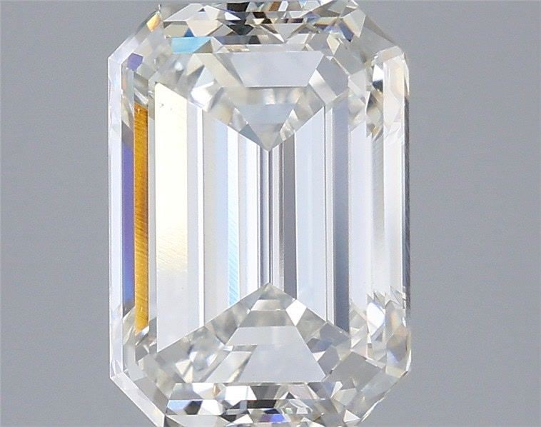 Loose Diamond - EMERALD 4.51ct G VS1: Loose Diamond - EMERALD 4.51ct G VS1 Source: This is a real non-mined Diamond that has been grown in a lab Shape: EMERALD Carats: 4.51 Color: G Clarity: VS1 Certification: IGI Video: