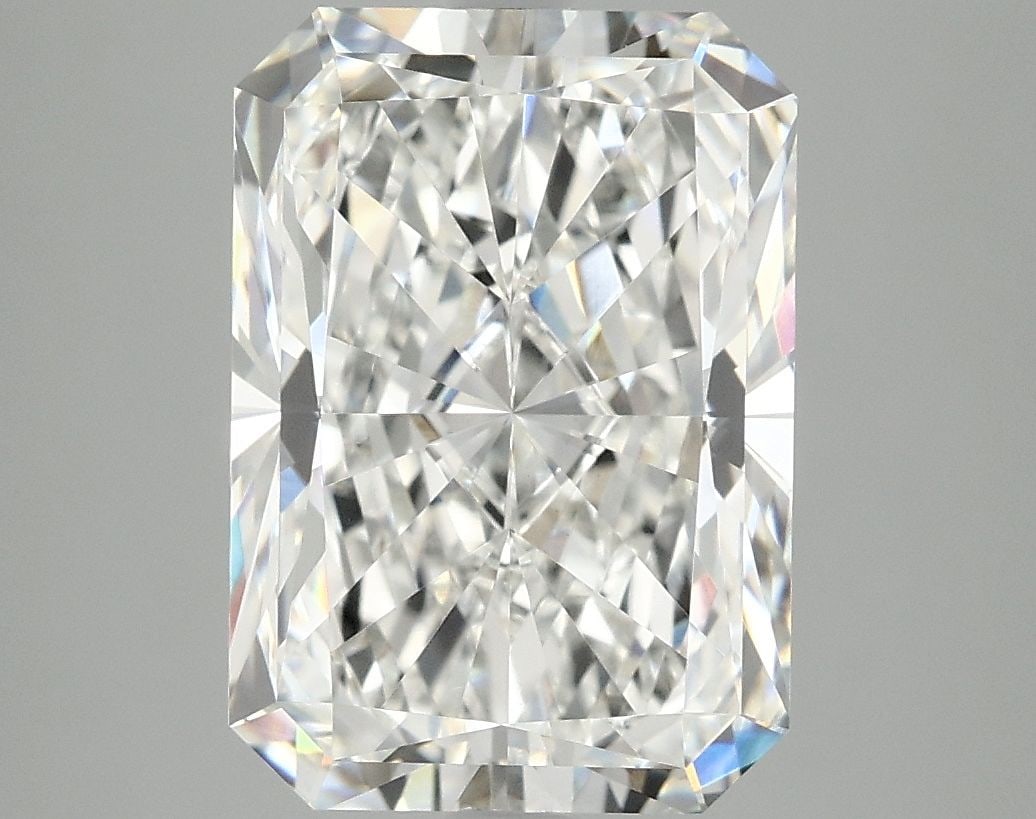 Loose Diamond - RADIANT 4.87ct E VVS2: Loose Diamond - RADIANT 4.87ct E VVS2 Source: This is a real non-mined Diamond that has been grown in a lab Shape: RADIANT Carats: 4.87 Color: E Clarity: VVS2 Certification: IGI Video: