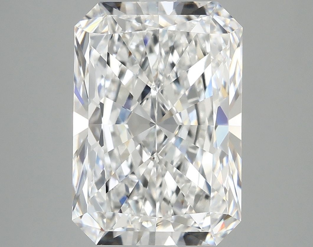Loose Diamond - RADIANT 5.1ct E VVS2: Loose Diamond - RADIANT 5.1ct E VVS2 Source: This is a real non-mined Diamond that has been grown in a lab Shape: RADIANT Carats: 5.1 Color: E Clarity: VVS2 Certification: IGI Video: