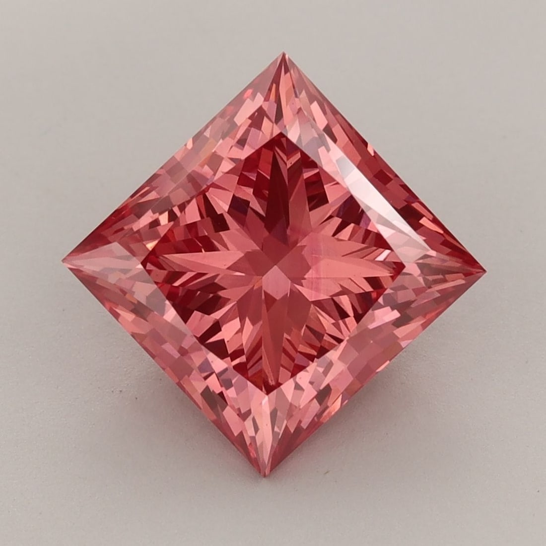Loose Diamond - PRINCESS 4.16ct Fancy Vivid Pink VS1: Loose Diamond - PRINCESS 4.16ct Fancy Vivid Pink VS1 Source: This is a real non-mined Diamond that has been grown in a lab Shape: PRINCESS Carats: 4.16 Color: Fancy Vivid Pink Certification: IGI Video