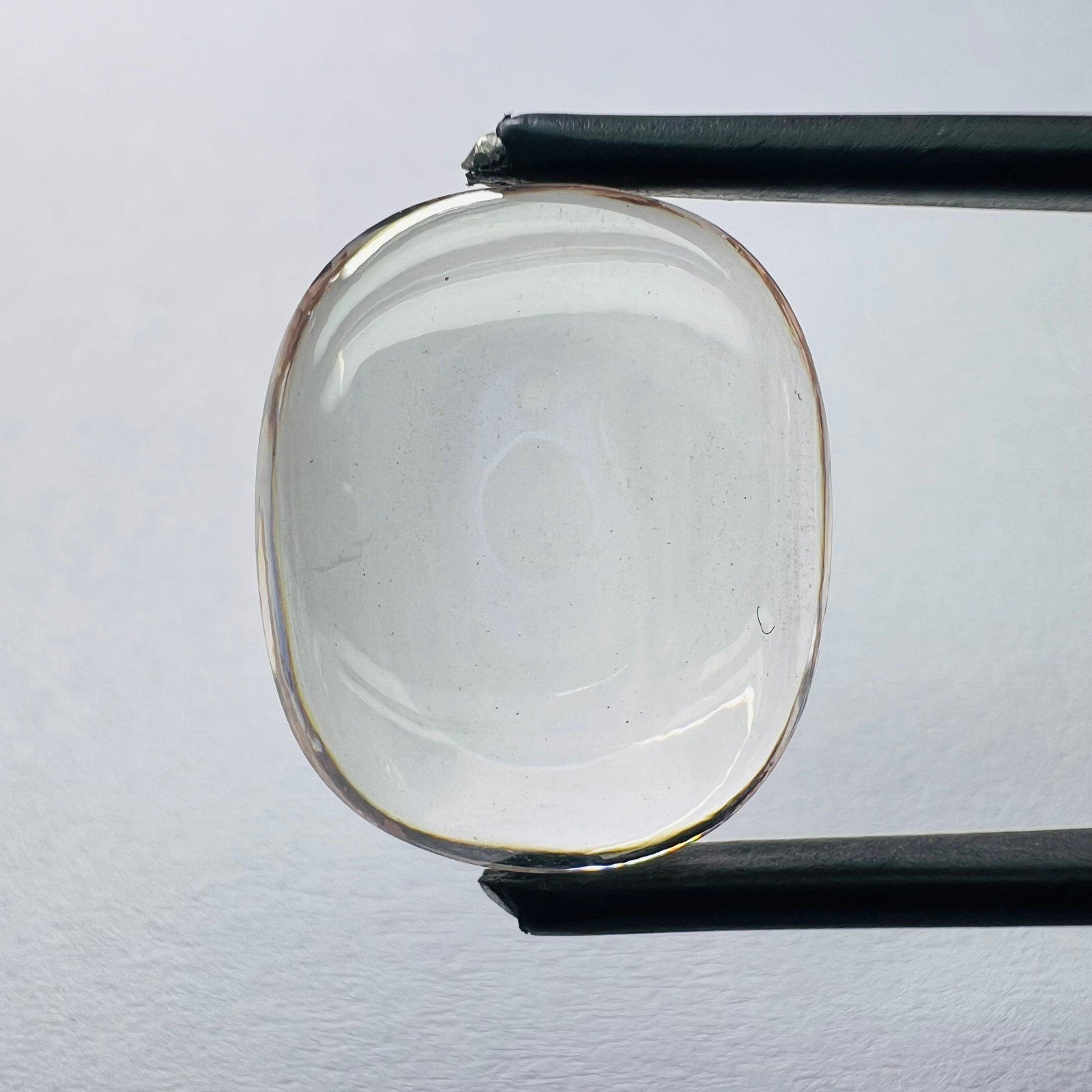 Loose Diamond - CUSHION BRILLIANT 8.56ct Pink VS2: Loose Diamond - CUSHION BRILLIANT 8.56ct Pink VS2 Source: This is a real non-mined Diamond that has been grown in a lab Shape: CUSHION BRILLIANT Carats: 8.56 Color: Pink Certification: NONE Additional