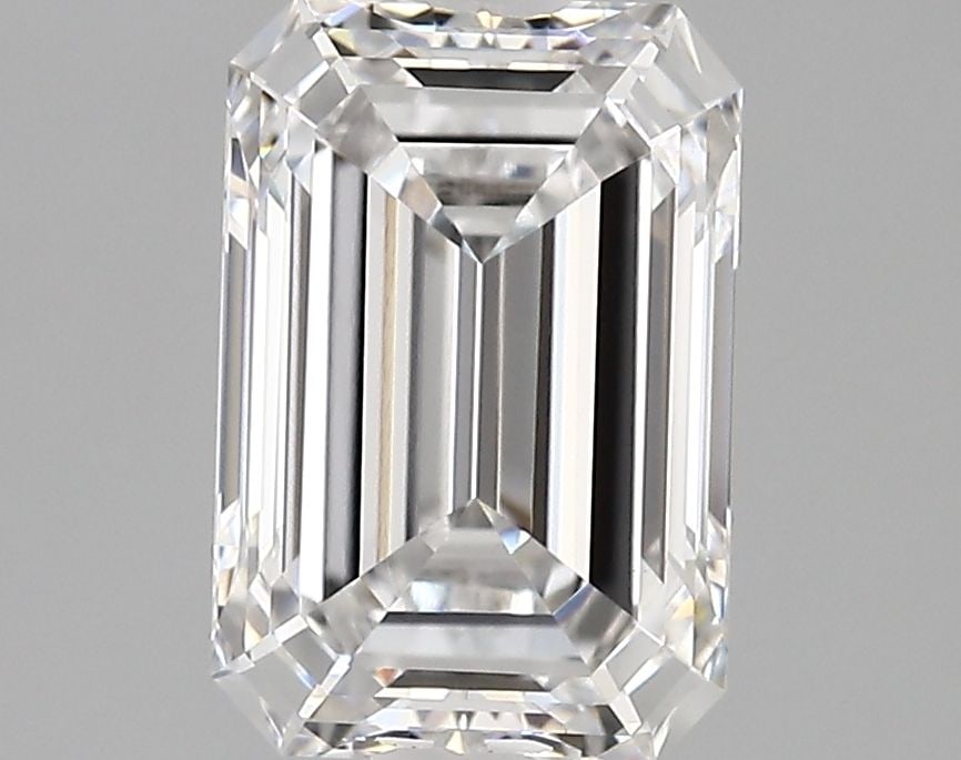 Loose Diamond - EMERALD 2.73ct D VVS1: Loose Diamond - EMERALD 2.73ct D VVS1 Source: This is a real non-mined Diamond that has been grown in a lab Shape: EMERALD Carats: 2.73 Color: D Clarity: VVS1 Certification: IGI Video: