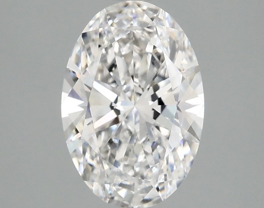 Loose Diamond - OVAL 1.97ct E VVS2: Loose Diamond - OVAL 1.97ct E VVS2 Source: This is a real non-mined Diamond that has been grown in a lab Shape: OVAL Carats: 1.97 Color: E Clarity: VVS2 Certification: IGI Video: