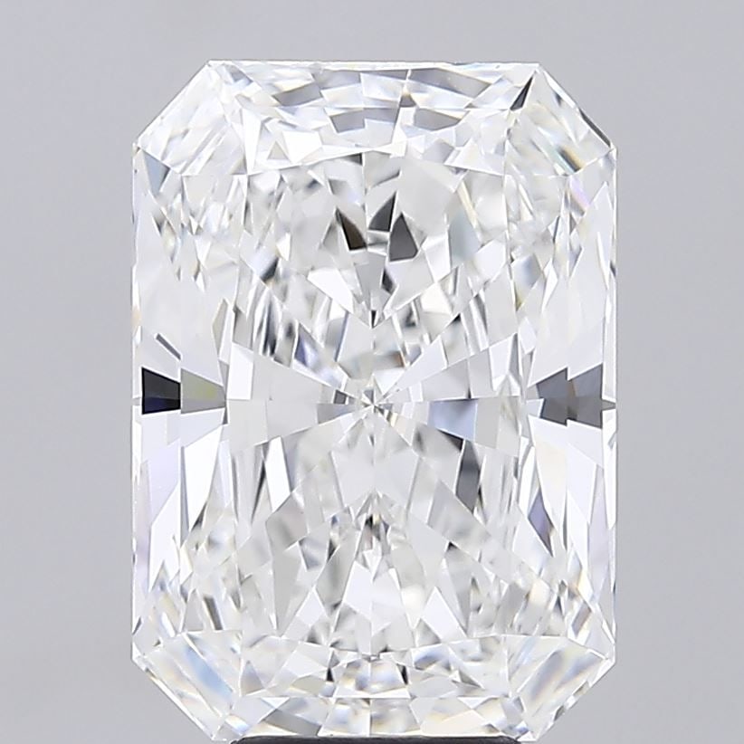 Loose Diamond - RADIANT 6.81ct E VVS2: Loose Diamond - RADIANT 6.81ct E VVS2 Source: This is a real non-mined Diamond that has been grown in a lab Shape: RADIANT Carats: 6.81 Color: E Clarity: VVS2 Certification: IGI Video: