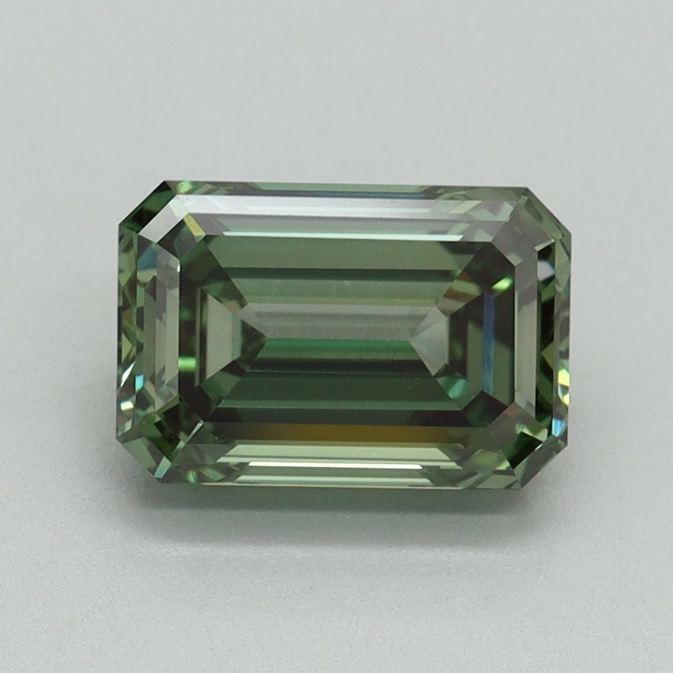 Loose Diamond - EMERALD 2.1ct Fancy Vivid Green VVS2: Loose Diamond - EMERALD 2.1ct Fancy Vivid Green VVS2 Source: This is a real non-mined Diamond that has been grown in a lab Shape: EMERALD Carats: 2.1 Color: Fancy Vivid Green Certification: IGI Video: