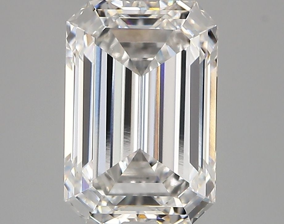 Loose Diamond - EMERALD 3.37ct F VVS1: Loose Diamond - EMERALD 3.37ct F VVS1 Source: This is a real non-mined Diamond that has been grown in a lab Shape: EMERALD Carats: 3.37 Color: F Clarity: VVS1 Certification: IGI Video: Video Link