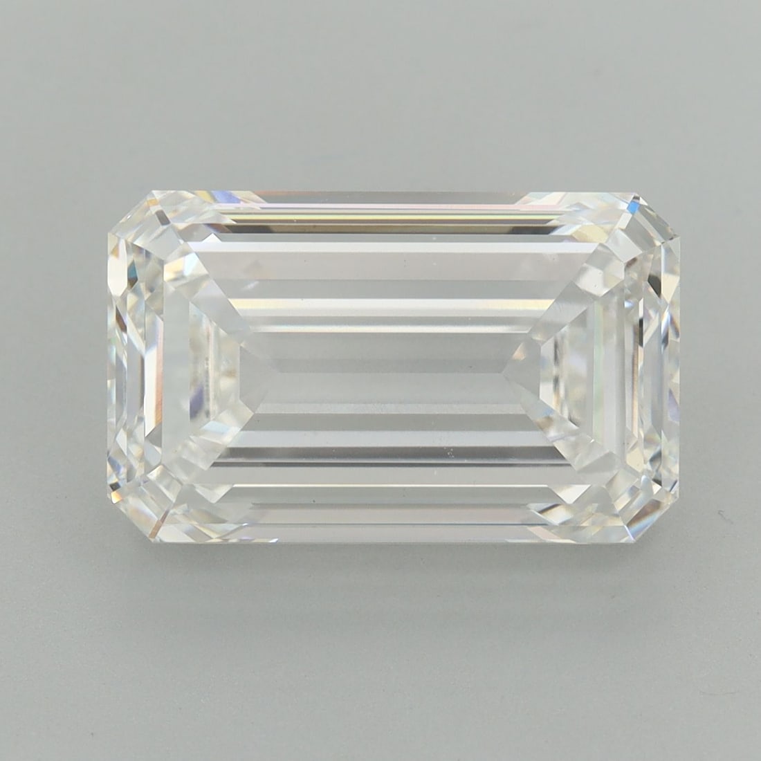 Loose Diamond - EMERALD 8.02ct F VS1: Loose Diamond - EMERALD 8.02ct F VS1 Source: This is a real non-mined Diamond that has been grown in a lab Shape: EMERALD Carats: 8.02 Color: F Clarity: VS1 Certification: IGI Video: