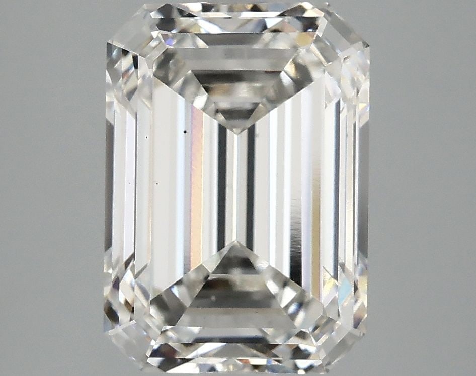 Loose Diamond - EMERALD 3.8ct G VS1: Loose Diamond - EMERALD 3.8ct G VS1 Source: This is a real non-mined Diamond that has been grown in a lab Shape: EMERALD Carats: 3.8 Color: G Clarity: VS1 Certification: IGI Video: