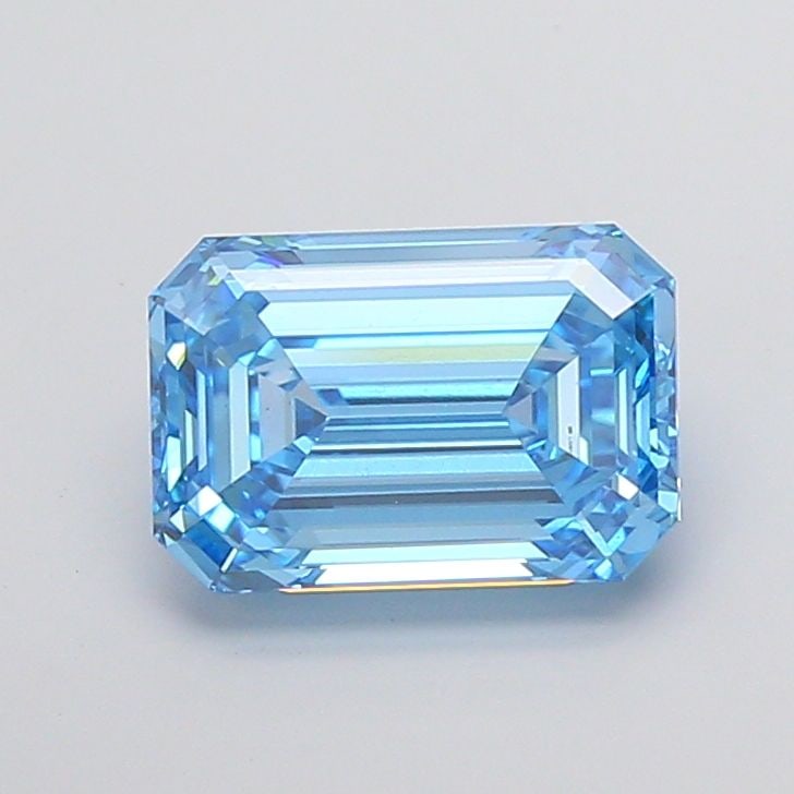Loose Diamond - EMERALD 4.07ct Fancy Vivid Blue VS1: Loose Diamond - EMERALD 4.07ct Fancy Vivid Blue VS1 Source: This is a real non-mined Diamond that has been grown in a lab Shape: EMERALD Carats: 4.07 Color: Fancy Vivid Blue Certification: IGI Video: