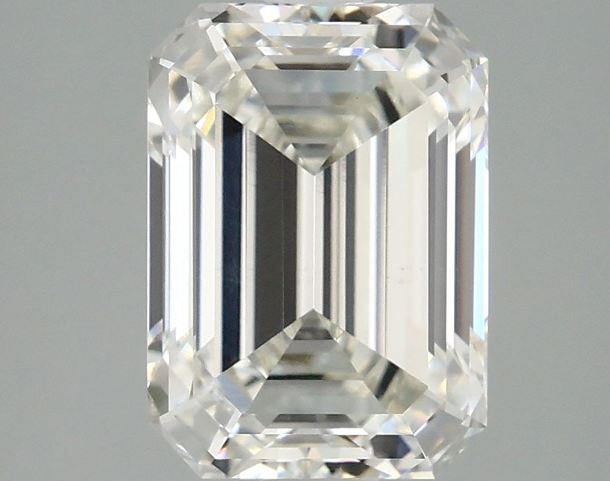 Loose Diamond - EMERALD 2.59ct G VS1: Loose Diamond - EMERALD 2.59ct G VS1 Source: This is a real non-mined Diamond that has been grown in a lab Shape: EMERALD Carats: 2.59 Color: G Clarity: VS1 Certification: IGI Video: