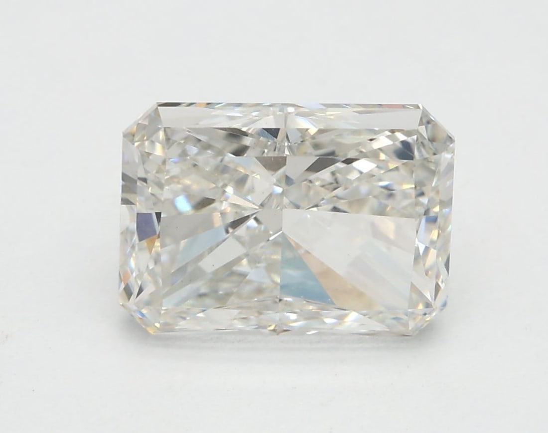 Loose Diamond - RADIANT 2.5ct G VS1: Loose Diamond - RADIANT 2.5ct G VS1 Source: This is a real non-mined Diamond that has been grown in a lab Shape: RADIANT Carats: 2.5 Color: G Clarity: VS1 Certification: IGI Video: