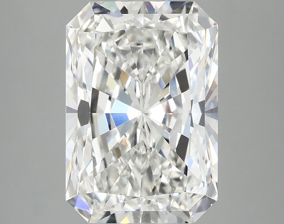 Loose Diamond - RADIANT 4.09ct F VVS2: Loose Diamond - RADIANT 4.09ct F VVS2 Source: This is a real non-mined Diamond that has been grown in a lab Shape: RADIANT Carats: 4.09 Color: F Clarity: VVS2 Certification: IGI Video:
