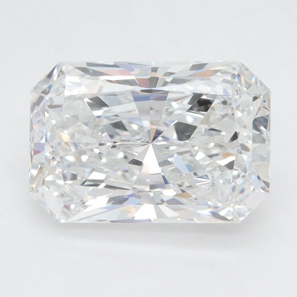 Loose Diamond - RADIANT 3.04ct D IF: Loose Diamond - RADIANT 3.04ct D IF Source: This is a real non-mined Diamond that has been grown in a lab Shape: RADIANT Carats: 3.04 Color: D Clarity: IF Certification: IGI Video: Video Link