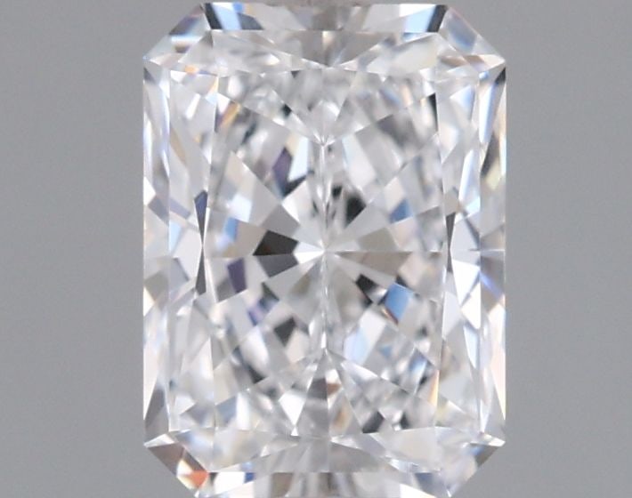 Loose Diamond - RADIANT 1.38ct D VVS1: Loose Diamond - RADIANT 1.38ct D VVS1 Source: This is a real non-mined Diamond that has been grown in a lab Shape: RADIANT Carats: 1.38 Color: D Clarity: VVS1 Certification: IGI Video:
