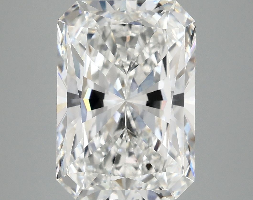 Loose Diamond - RADIANT 5.05ct E VVS2: Loose Diamond - RADIANT 5.05ct E VVS2 Source: This is a real non-mined Diamond that has been grown in a lab Shape: RADIANT Carats: 5.05 Color: E Clarity: VVS2 Certification: IGI Video: