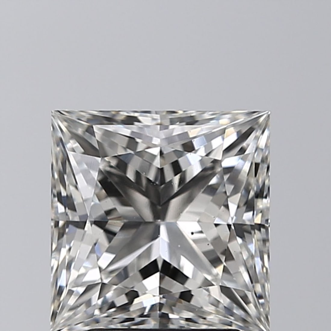 Loose Diamond - PRINCESS 2.71ct G VS1: Loose Diamond - PRINCESS 2.71ct G VS1 Source: This is a real non-mined Diamond that has been grown in a lab Shape: PRINCESS Carats: 2.71 Color: G Clarity: VS1 Certification: GIA Video: