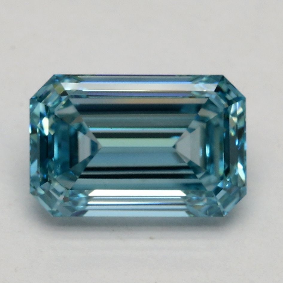 Loose Diamond - EMERALD 1.9ct Fancy Vivid Blue VS1: Loose Diamond - EMERALD 1.9ct Fancy Vivid Blue VS1 Source: This is a real non-mined Diamond that has been grown in a lab Shape: EMERALD Carats: 1.9 Color: Fancy Vivid Blue Certification: IGI Video: